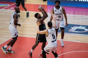 SABIOS GANÓ Y POWER VOLVIÓ A PERDER EN EL BALONCESTO NACIONAL