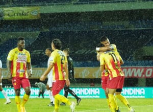Alexis Márquez le dio vida al Pereira en el clásico regional