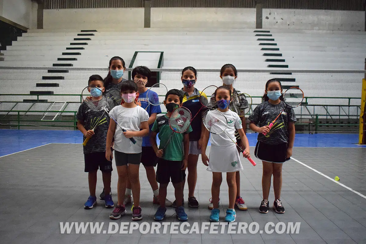 El bádminton, una herramienta de formación para niños y niñas en Risaralda