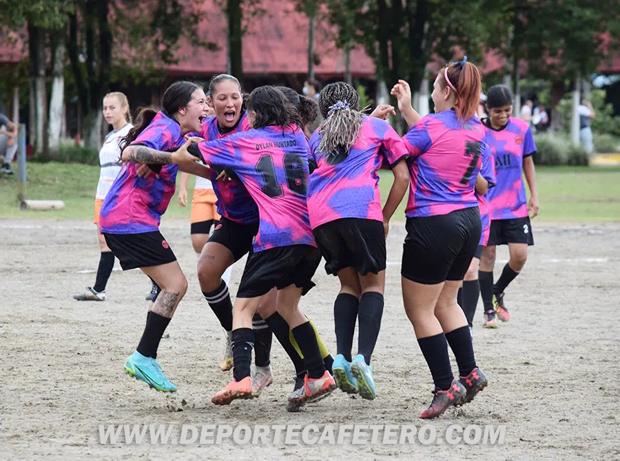 FÚTBOL FEMENINO