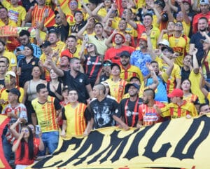 PARTIDO PERIODISTAS VERSÚS HINCHAS