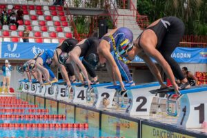 NATACIÓN CON ALETAS