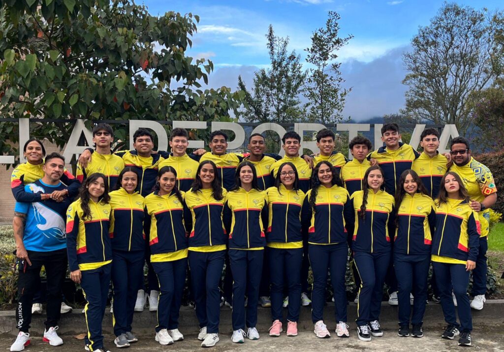 SELECCIÓN COLOMBIA JUVENIL DE NATACIÓN CON ALETAS
